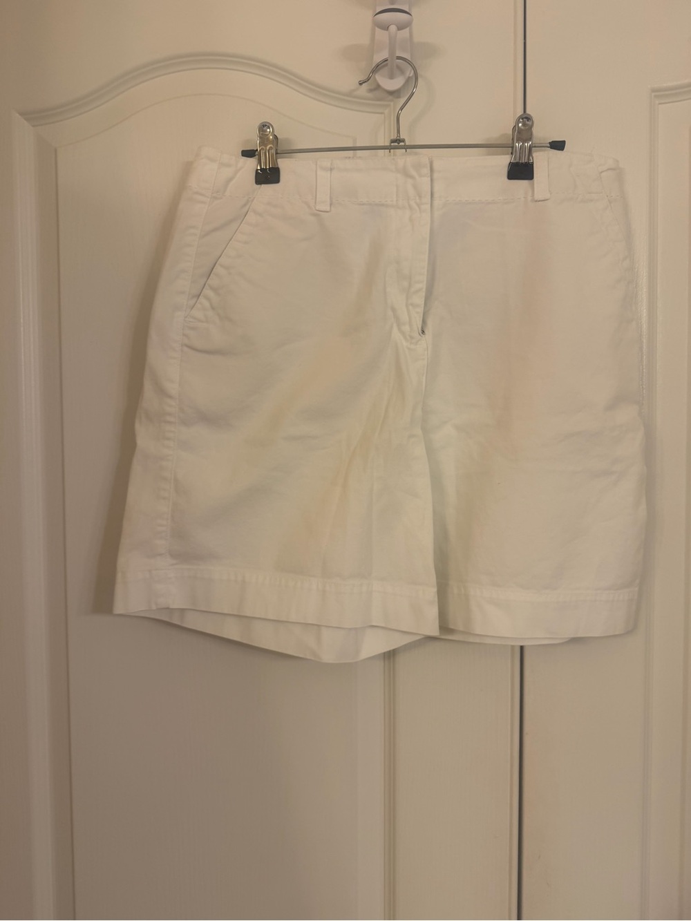 Talbots White Women's Bermuda Shorts stretch